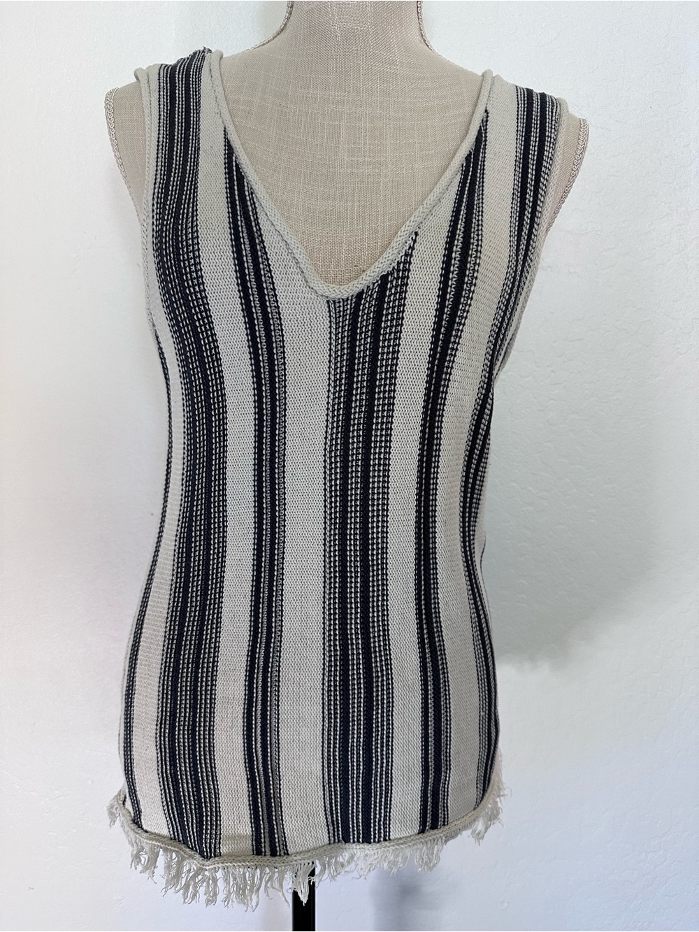 John + Jenn Naomi Striped Knit Tank Top Frindged Hem Size L